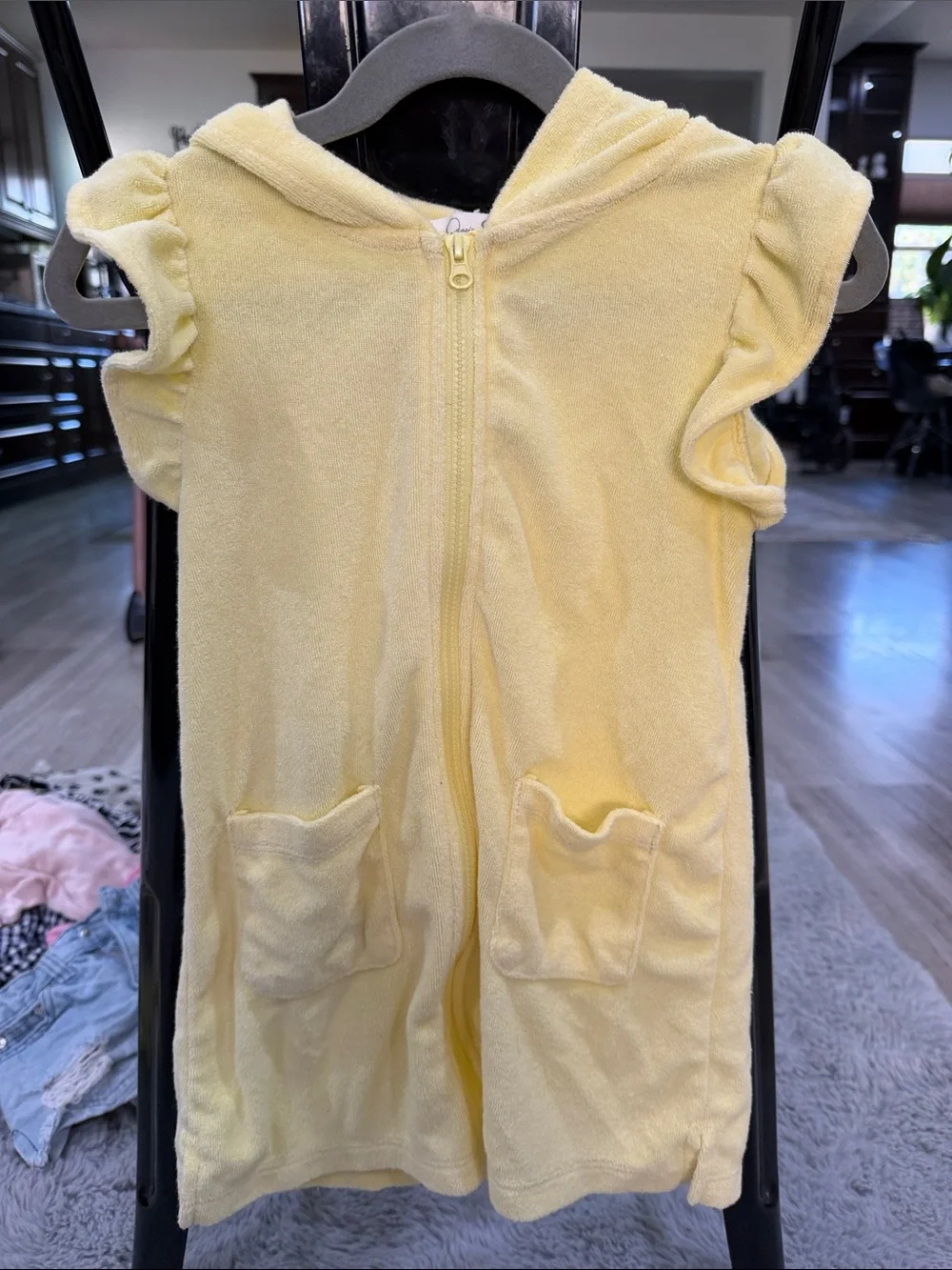 Jessica Simpson bright yellow